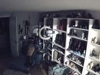 Miss Olivia Black Dressing Room